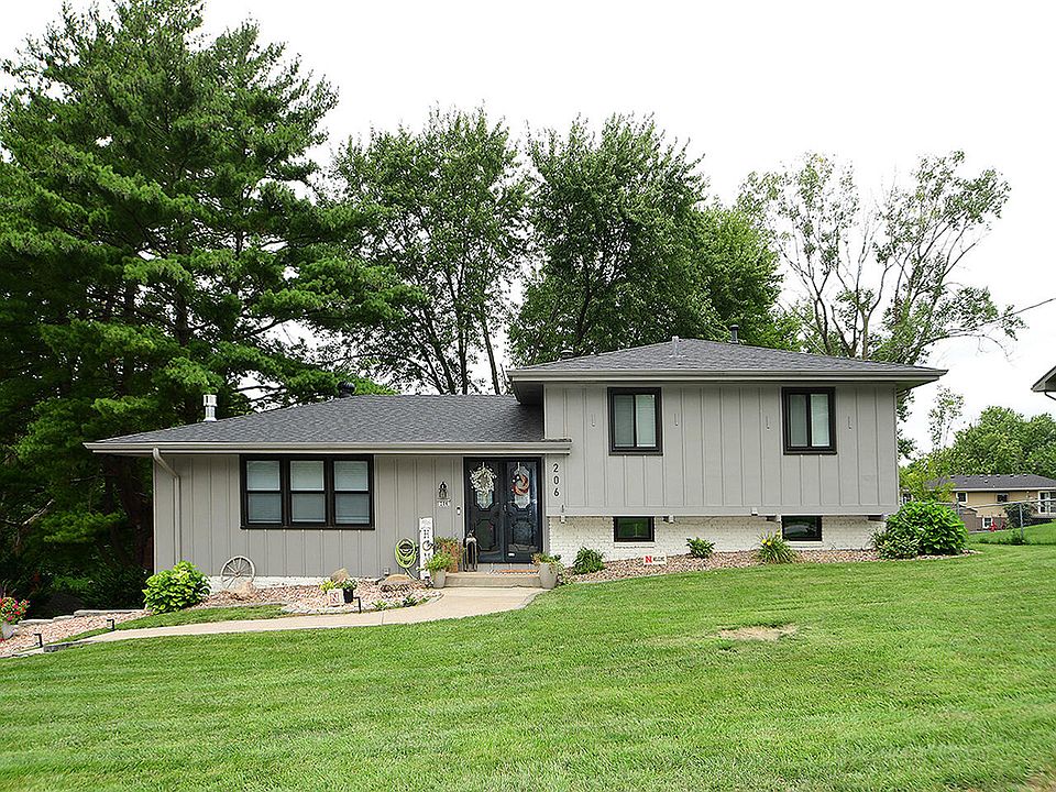 1st image of 206 Parkview Dr
