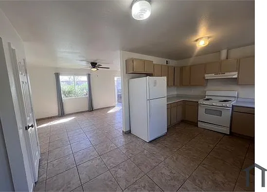 2549 E Chipman Rd #2 — Photo 14