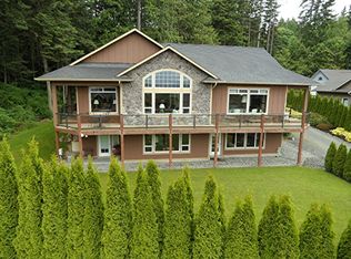 11196 Sahalie Rd, La Conner, WA 98257