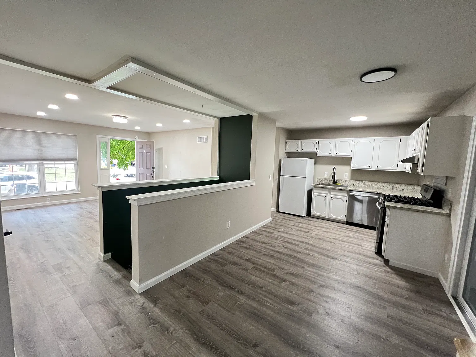 3614 Westport Dr — Photo 2