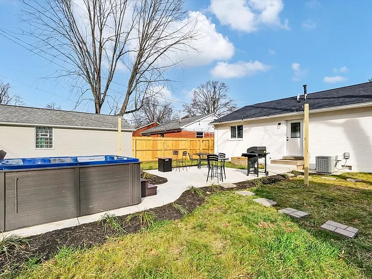 3216 Wellingmoor Ave — Photo 18