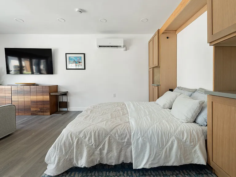 Glider Ave — Photo 17