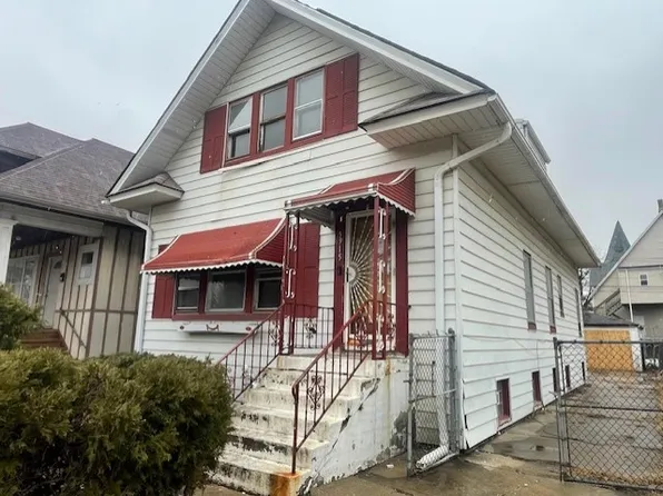 5915 W Iowa St, Chicago, IL 60651
