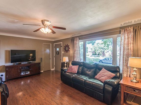 4th image of 3906 Cordes Dr