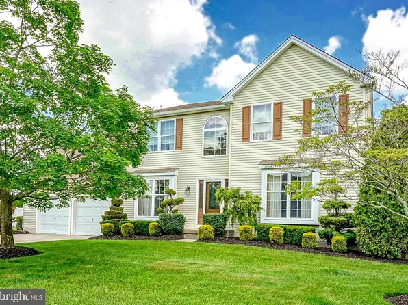 708 Cherry Blossom Rd, Williamstown, NJ 08094