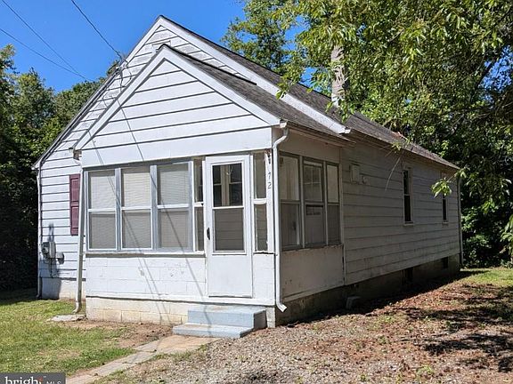 3rd image of 72 Hillcrest Ln