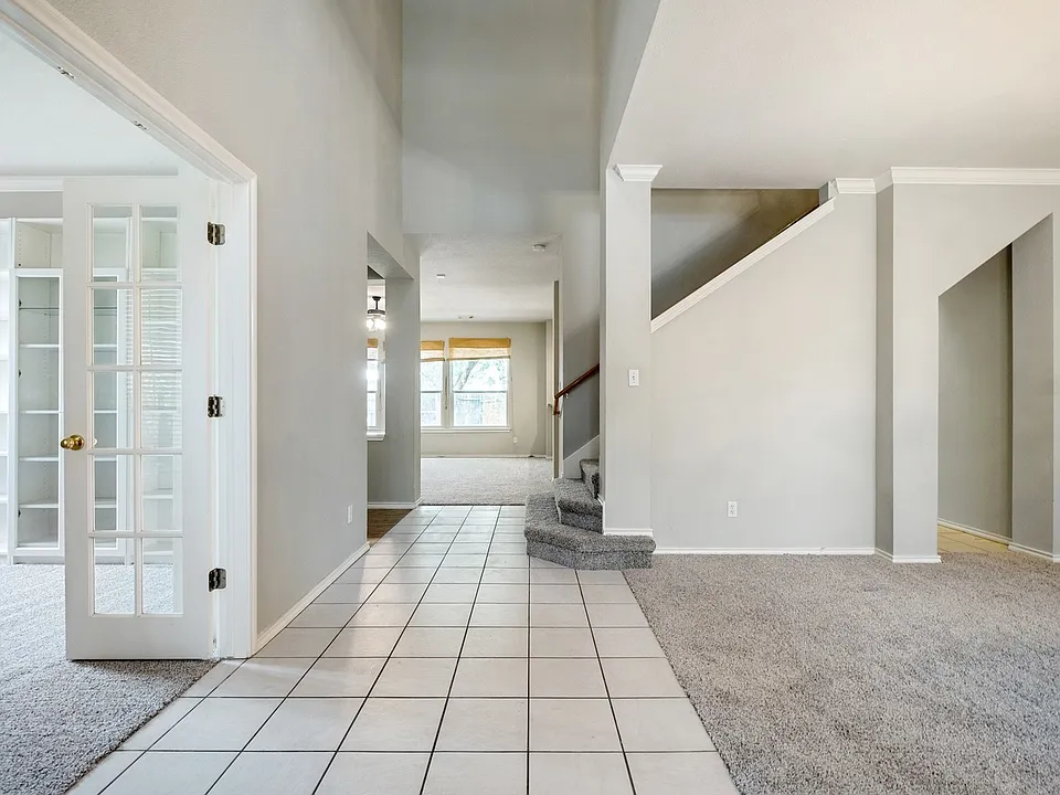 4229 Kingsburg Dr