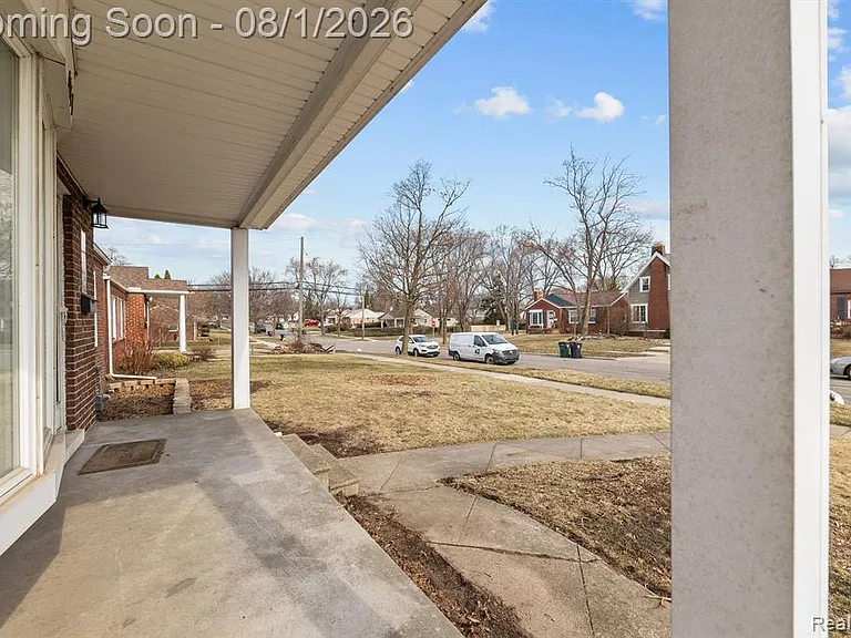 4253 Cooper Ave — Photo 3