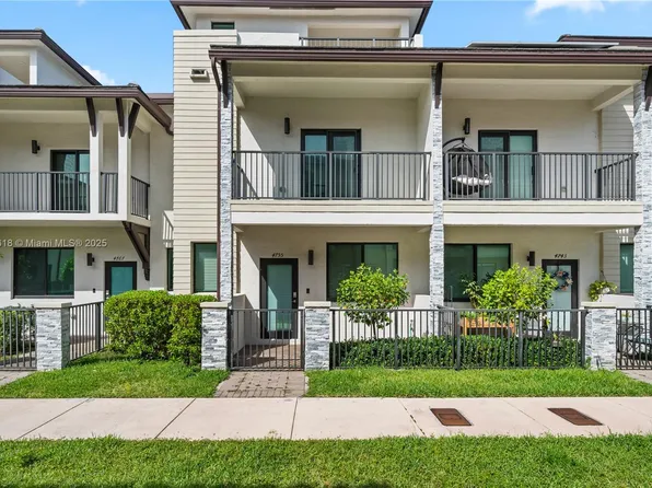 4755 NW 83rd Path, Doral, FL 33166