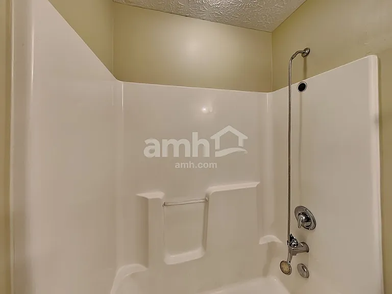 317 Evergreen Cir — Photo 16