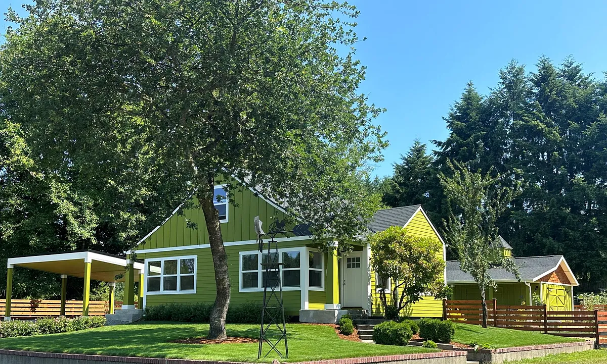 Building Photo - 2501 Sevedge Ct NE