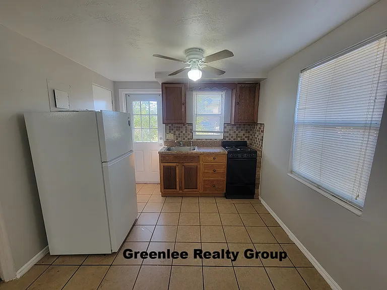 5808 Missouri Ave #9 — Photo 6