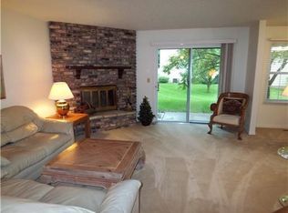 3918 Lexington Dr NE #1, Cedar Rapids, IA 52402