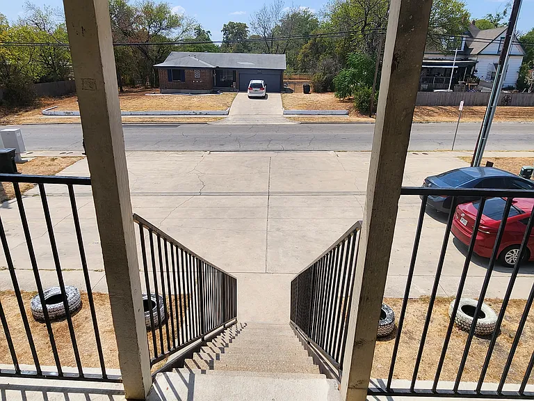 2313 Terrace Dr #D — Photo 29