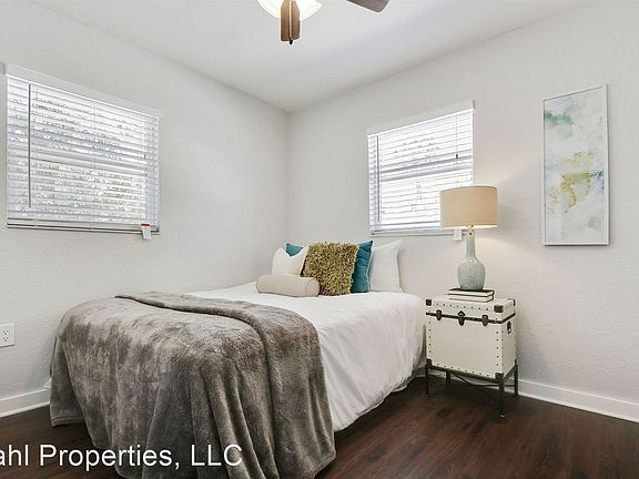 5th image of 6808 S Juanita St APT A