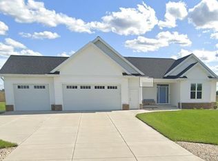 6607 Kades Frg, Sun Prairie, WI 53590