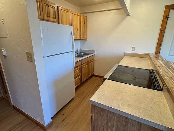 4th image of 520 Galena St APT 200