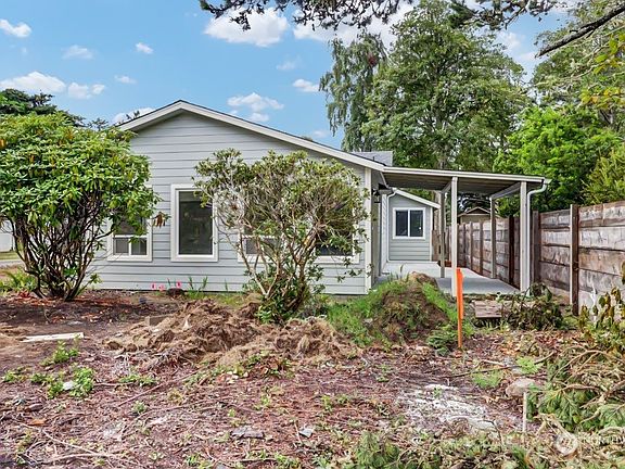 4th image of 22803 Pacific Way