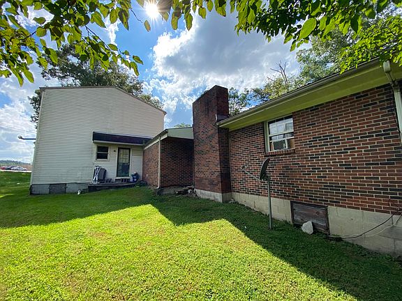 5th image of 76 College Ct