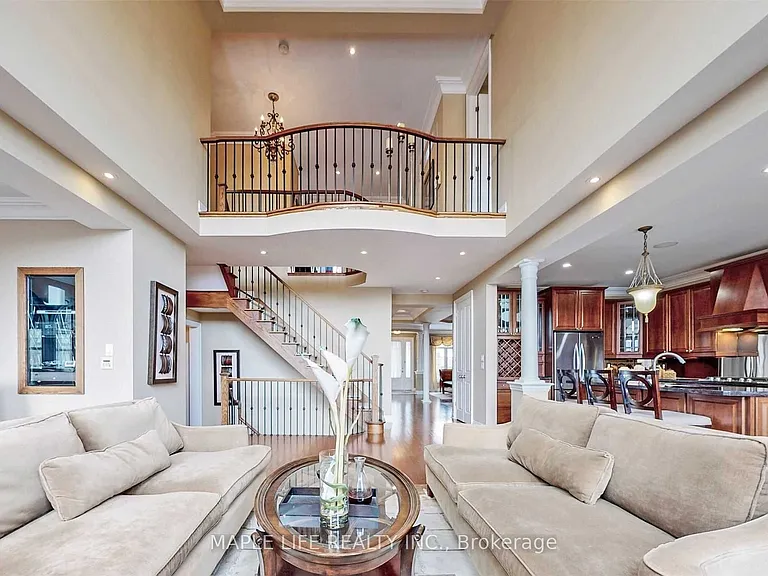 246 Sir Benson Dr — Photo 10