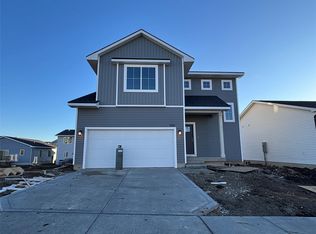 1712 Gordon Ct, Norwalk, IA 50211