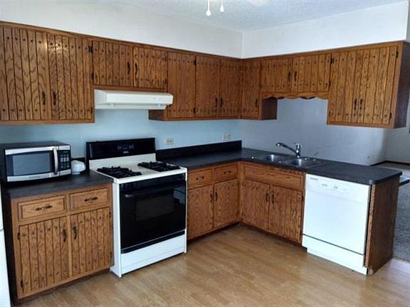 5th image of 962 Manchester Ct #1