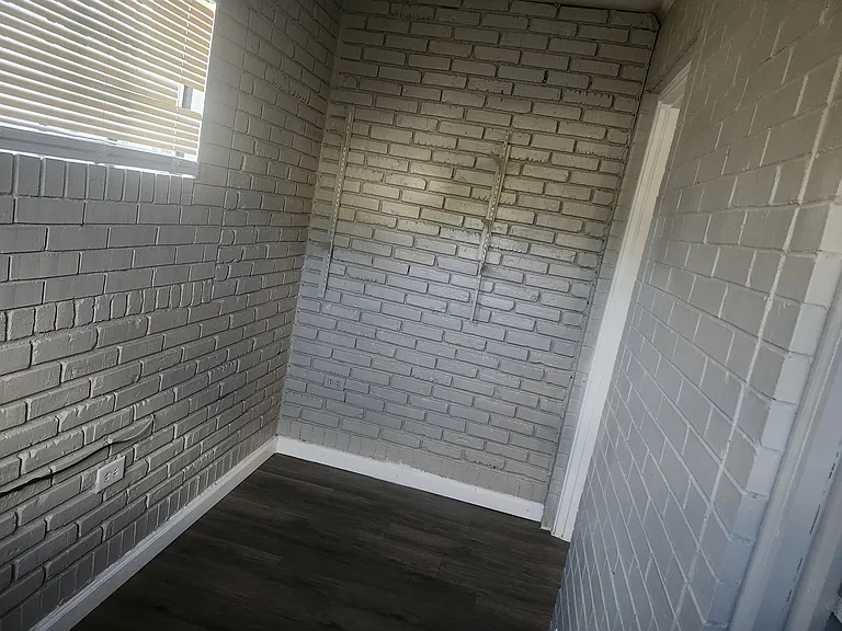 227 Straight St #227 — Photo 13