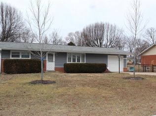 1521 Froesel Dr, Ballwin, MO 63011