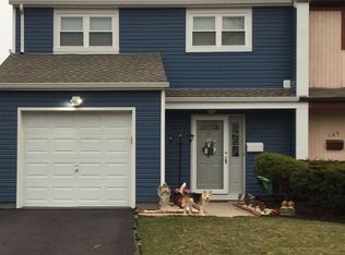 147 Grove St, Bergenfield, NJ 07621