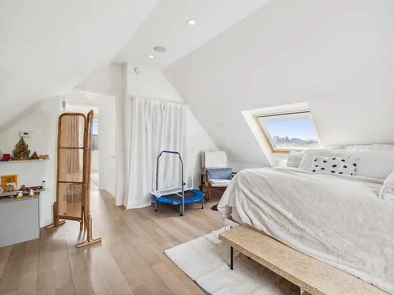 28 Montcalm St #1 — Photo 38