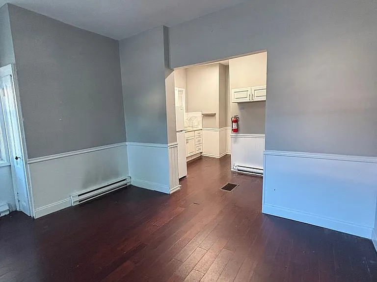6 Macculloch Ave — Photo 9