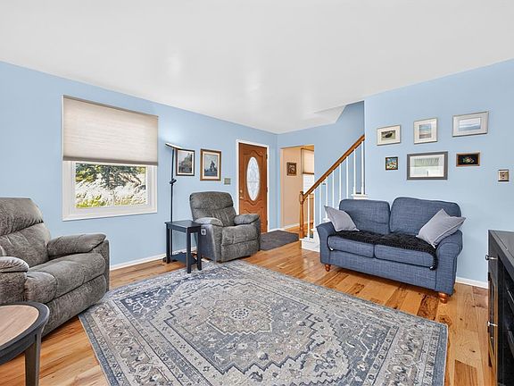 5th image of 3060 Oakland Rd