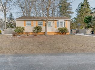 137 Feltham Rd, Springfield, MA 01118