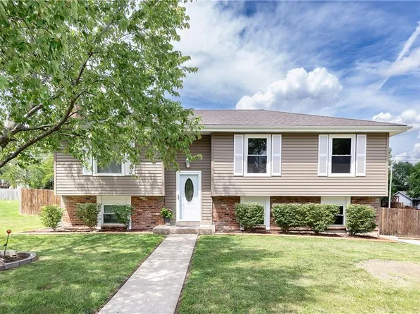 5332 Locust Ave, Kansas City, KS 66106