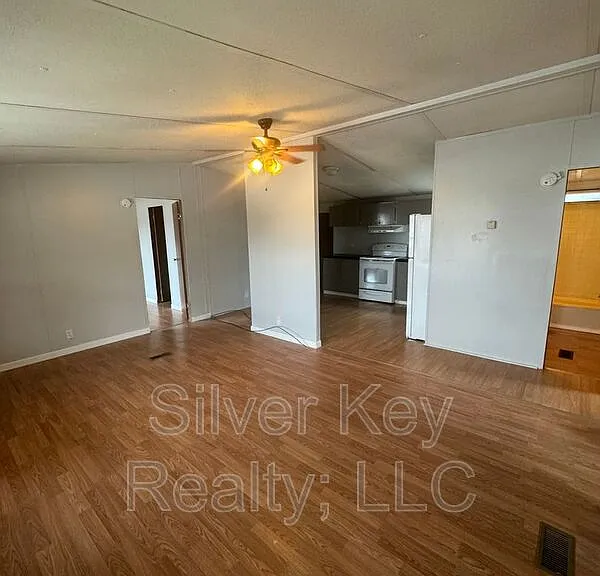 270 County Road 213 #1103 — Photo 2