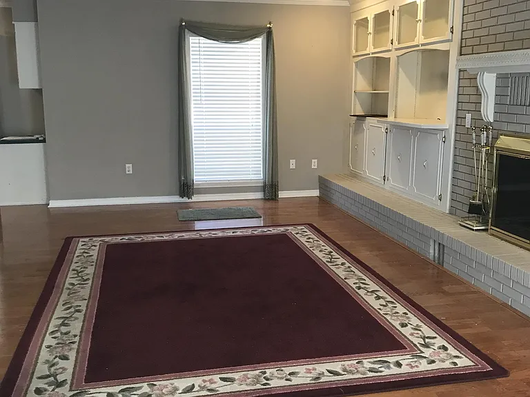 202 Adams Dr — Photo 23
