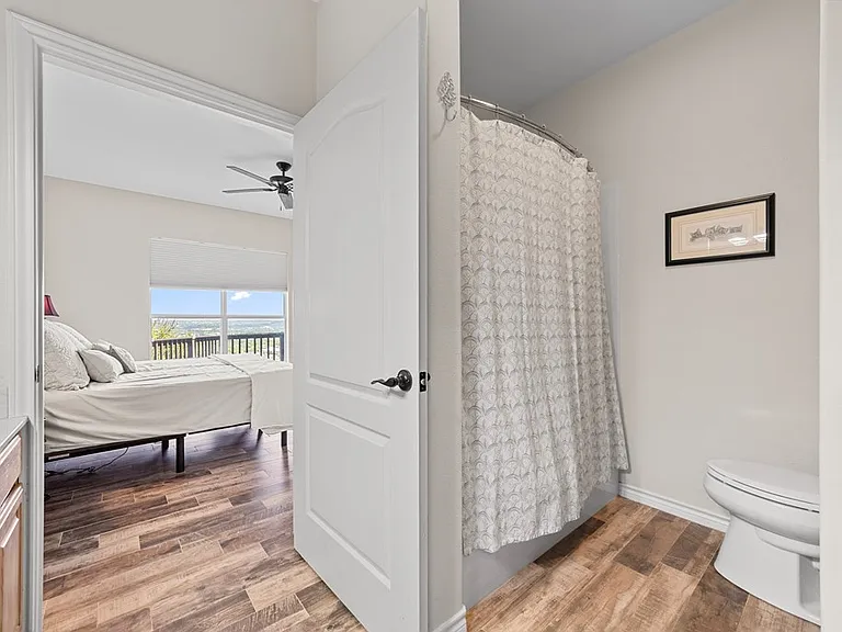 1008 Edinburgh Dr — Photo 20
