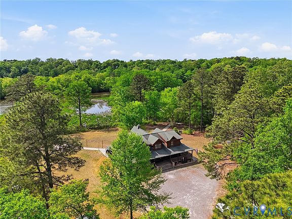3rd image of 8401 Hicks Island Rd