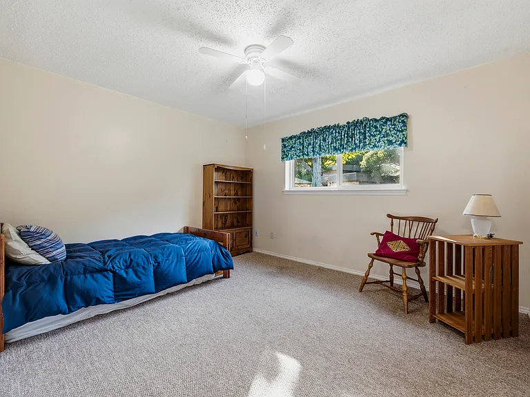 903 Middle Run — Photo 23