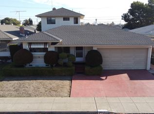 2017 Trinity St, San Mateo, CA 94403