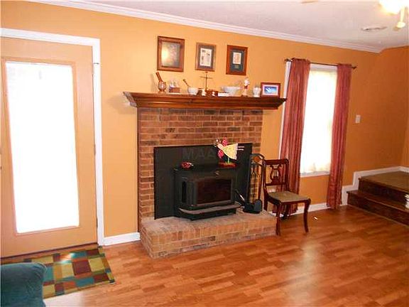 4th image of 2537 Honey Bee Ln