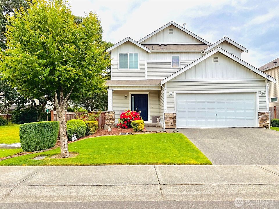 1st image of 17717 16th Avenue E