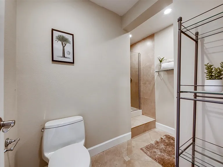 Full Secondary bath with Shower