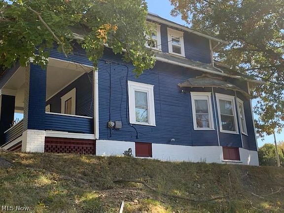 2nd image of 2034 Tuscarawas St E