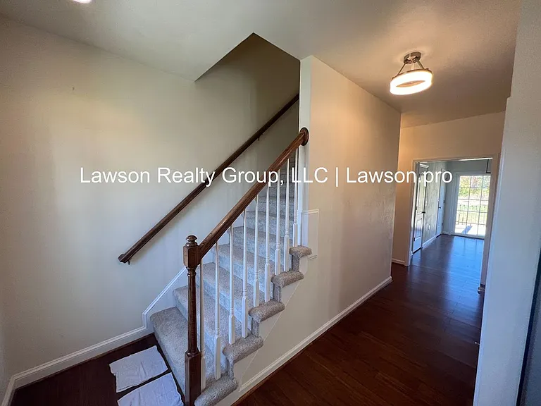 2080 Lawson Ln — Photo 25