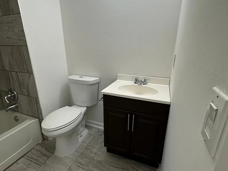 867 Highland Ter NE — Photo 25