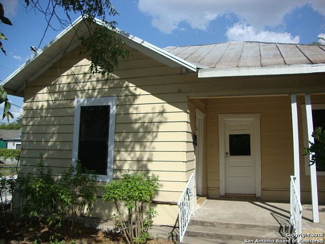 1st image of 1726 N Comal