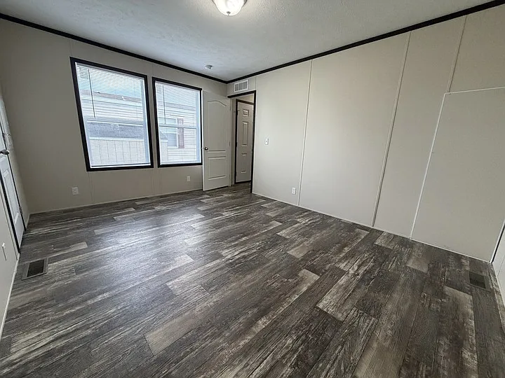 38000 Le Chateau Blvd #500 — Photo 18
