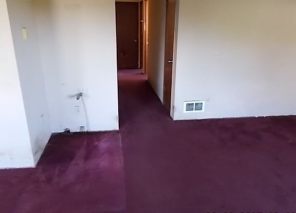 3rd image of 403 E Harris Ave