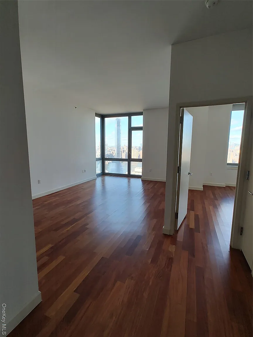 100 Jay Street #28B photo 1